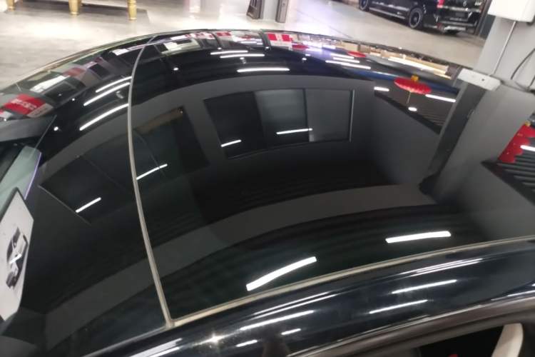 Used Tesla Model Y 2024 Rear-Wheel-Drive Version Roof