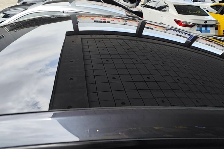Used Tesla Model Y 2024 Rear-Wheel-Drive Version Roof