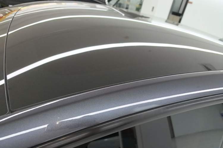 Used Tesla Model Y 2024 Long-Range All-Wheel-Drive Version Roof