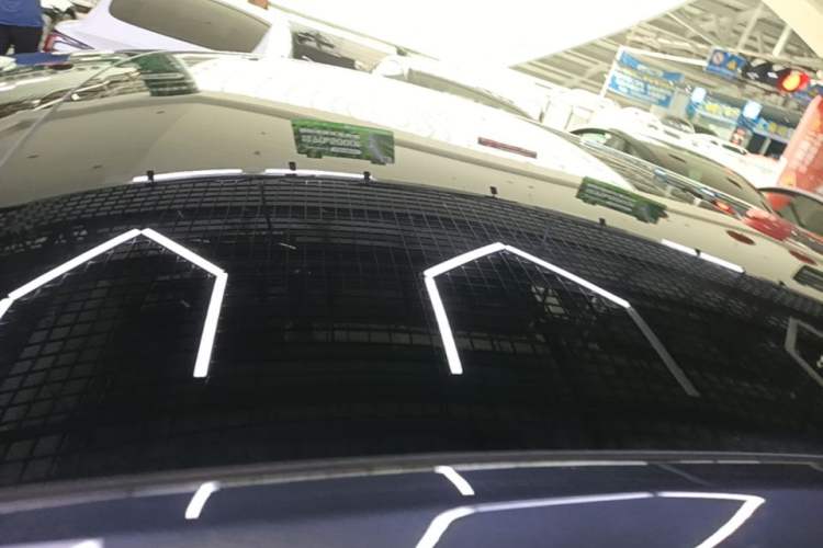 Used Tesla Model Y 2024 Rear-Wheel-Drive Version Roof