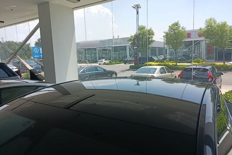Used Tesla Model Y 2024 Rear-Wheel-Drive Version Roof