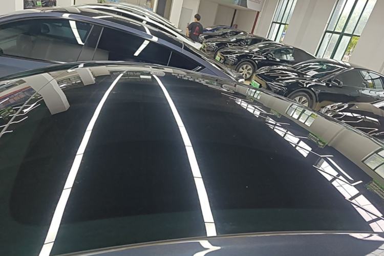 Used Tesla Model Y 2024 Rear-Wheel-Drive Version Roof
