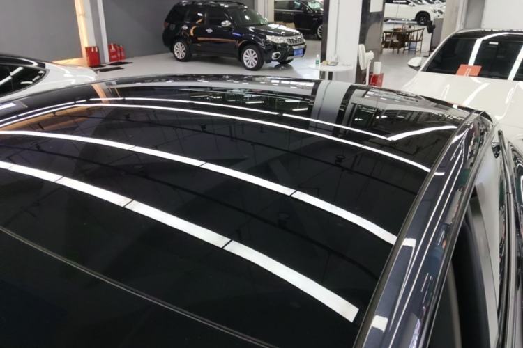 Used Tesla Model Y 2024 Rear-Wheel-Drive Version Roof