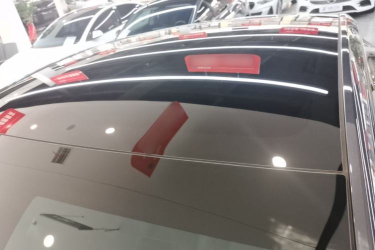 Used Tesla Model Y 2024 Rear-Wheel-Drive Version Roof