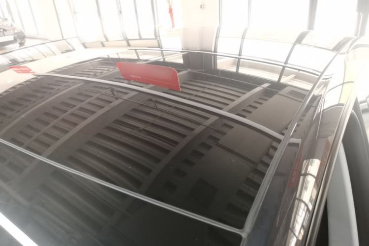Used Tesla Model Y 2024 Rear-Wheel-Drive Version Roof