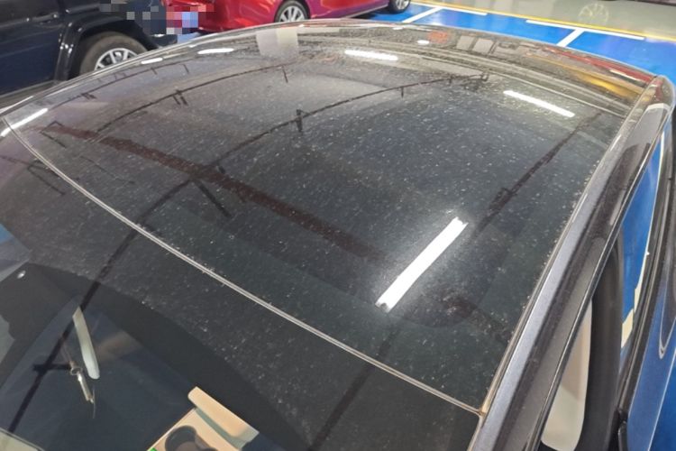 Used Tesla Model Y 2024 Rear-Wheel-Drive Version Roof