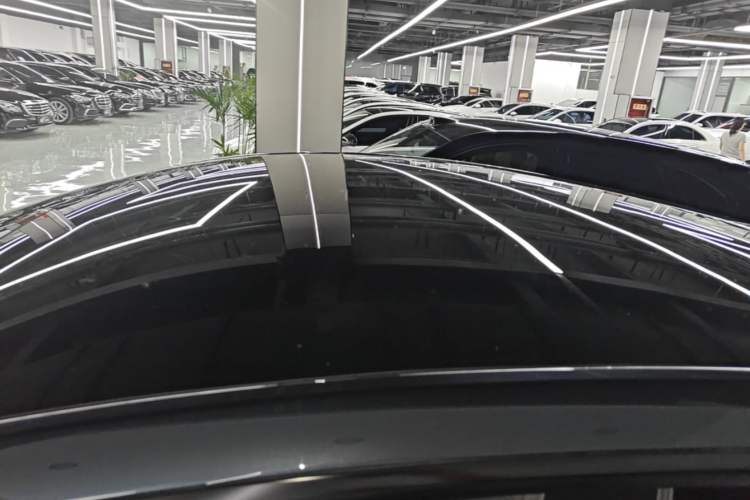Used Tesla Model Y 2024 Rear-Wheel-Drive Version Roof