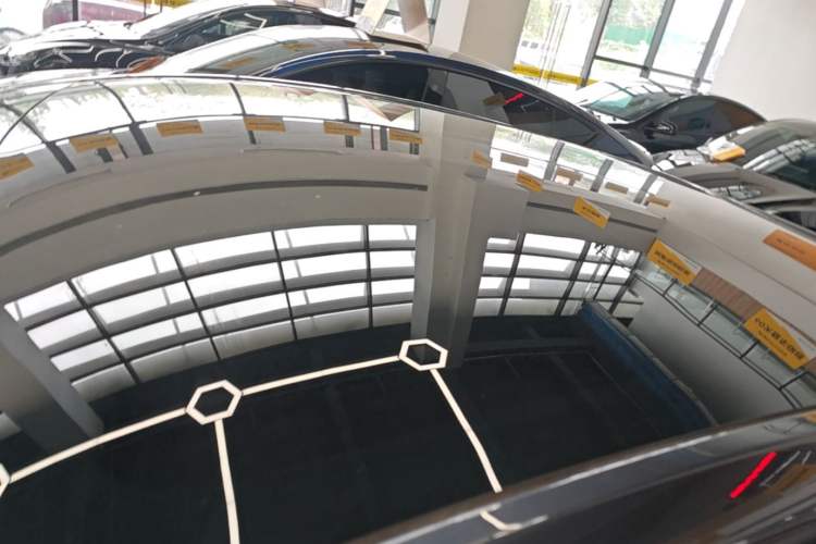 Used Tesla Model Y 2024 Rear-Wheel-Drive Version Roof