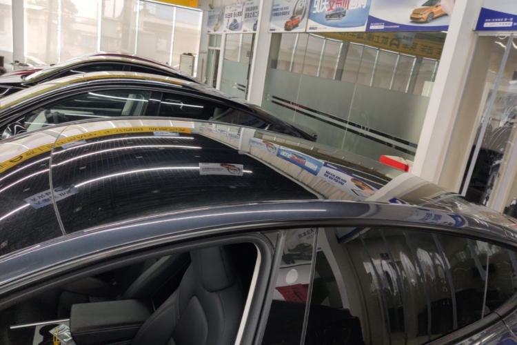 Used Tesla Model Y 2024 Rear-Wheel-Drive Version Roof