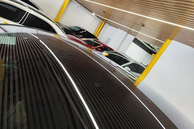 Used Tesla Model Y 2024 Rear-Wheel-Drive Version Roof