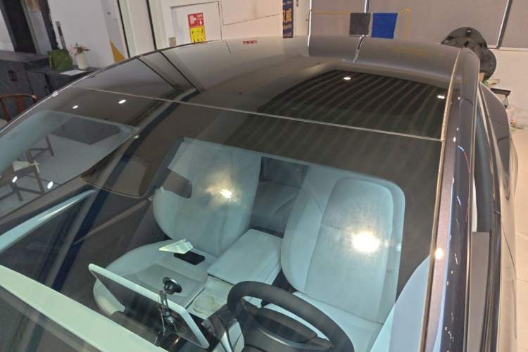 Used Tesla Model Y 2024 Rear-Wheel-Drive Version Roof