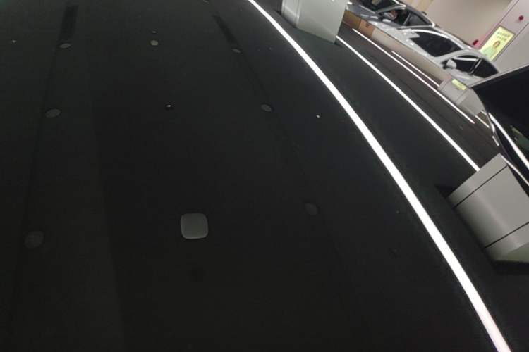 Used Tesla Model Y 2024 Rear-Wheel-Drive Version Roof