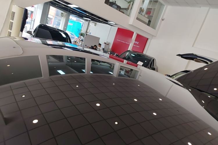 Used Tesla Model Y 2024 Rear-Wheel-Drive Version Roof