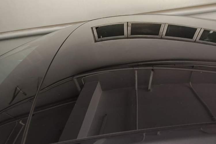 Used Tesla Model Y 2024 Rear-Wheel-Drive Version Roof