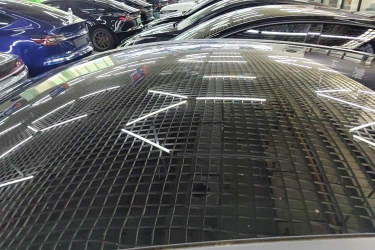 Used Tesla Model Y 2024 Rear-Wheel-Drive Version Roof