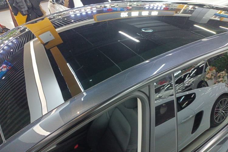 Used Tesla Model Y 2024 Rear-Wheel-Drive Version Roof