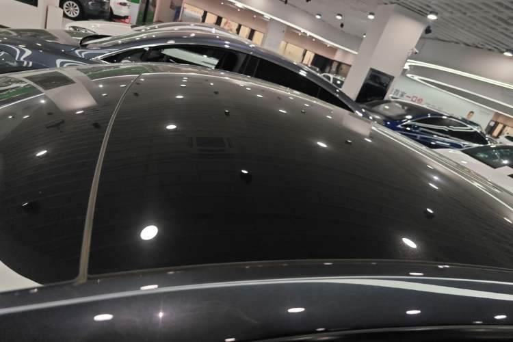 Used Tesla Model Y 2024 Rear-Wheel-Drive Version Roof