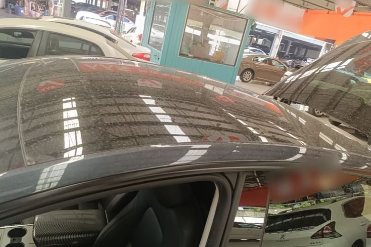 Used Tesla Model Y 2024 Long-Range All-Wheel-Drive Version Roof