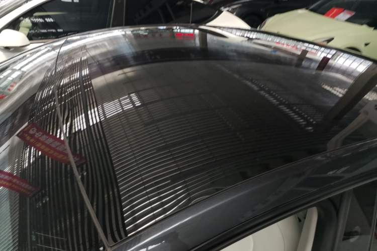 Used Tesla Model Y 2024 Rear-Wheel-Drive Version Roof