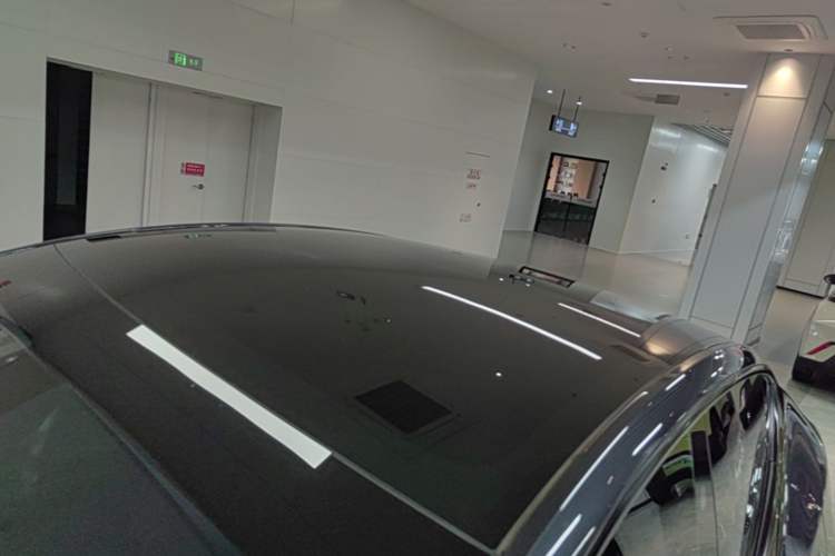 Used Tesla Model Y 2024 Rear-Wheel-Drive Version Roof