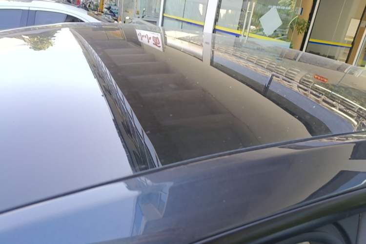 Used Tesla Model Y 2024 Rear-Wheel-Drive Version Roof