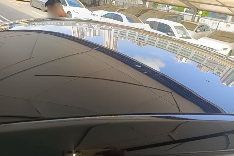 Used Tesla Model Y 2024 Long-Range All-Wheel-Drive Version Roof