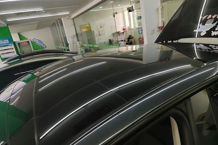 Used Tesla Model Y 2024 Long-Range All-Wheel-Drive Version Roof