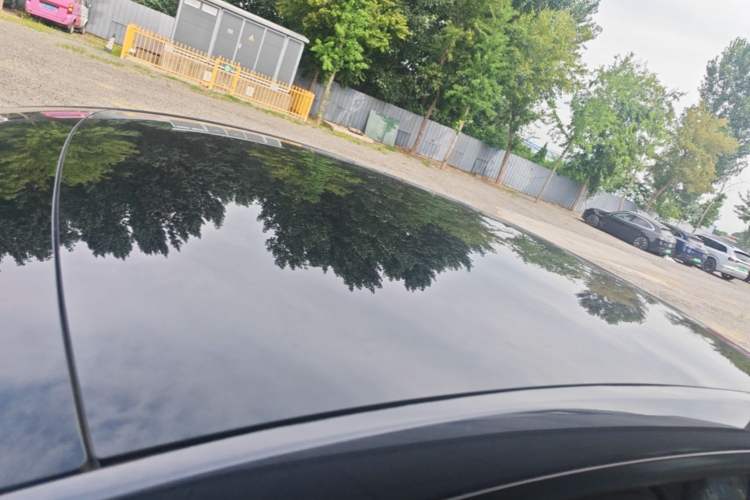 Used Tesla Model Y 2024 Rear-Wheel-Drive Version Roof