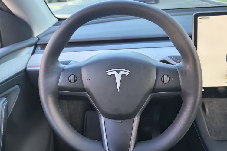 Used Tesla Model Y 2024 Rear-Wheel-Drive Version Steering Wheel