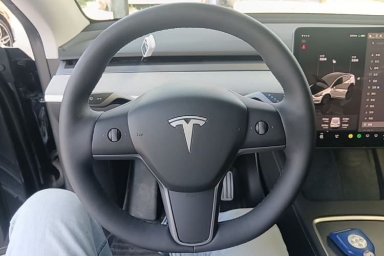 Used Tesla Model Y 2024 Rear-Wheel-Drive Version Steering Wheel
