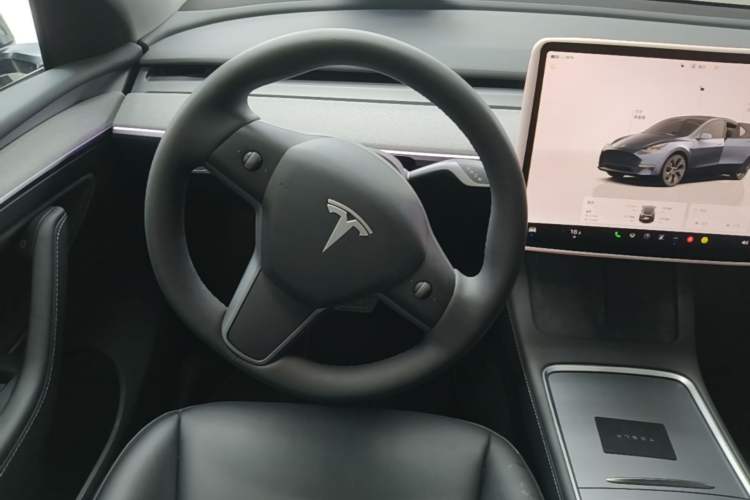 Used Tesla Model Y 2024 Rear-Wheel-Drive Version Steering Wheel