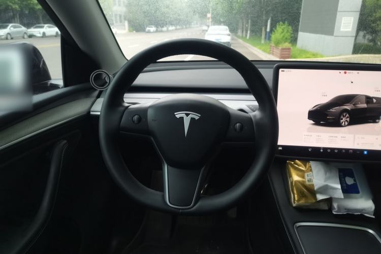 Used Tesla Model Y 2024 Rear-Wheel-Drive Version Steering Wheel