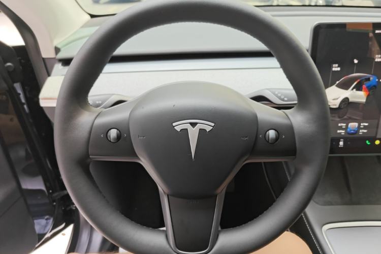 Used Tesla Model Y 2024 Rear-Wheel-Drive Version Steering Wheel