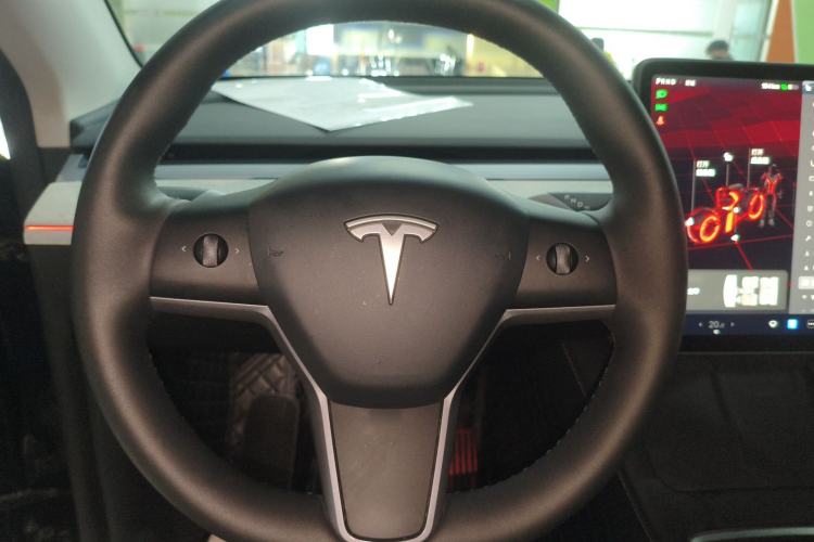 Used Tesla Model Y 2024 Long-Range All-Wheel-Drive Version Steering Wheel