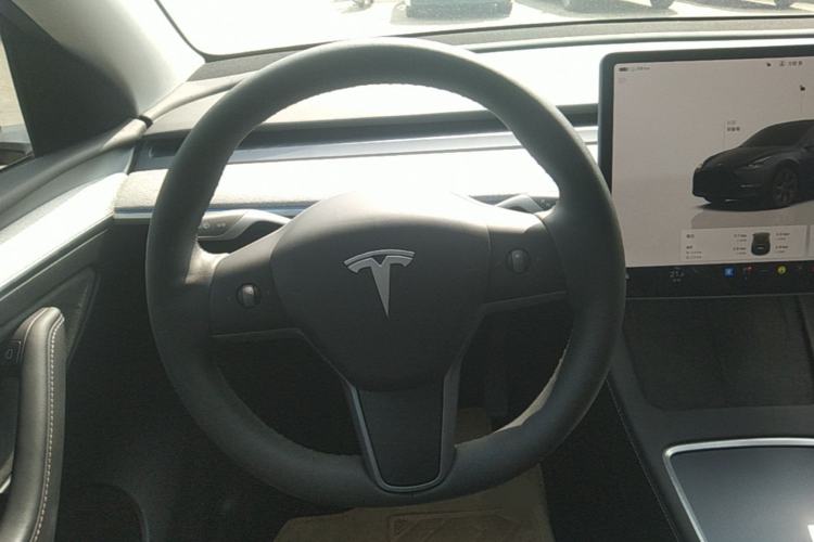 Used Tesla Model Y 2024 Rear-Wheel-Drive Version Steering Wheel