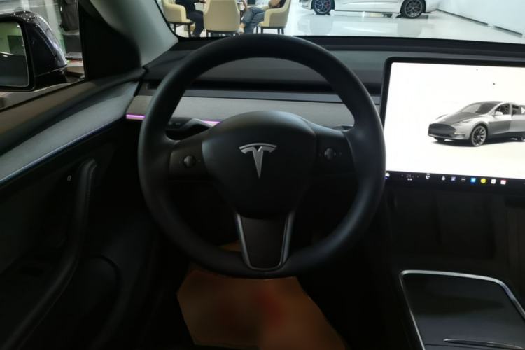 Used Tesla Model Y 2024 Rear-Wheel-Drive Version Steering Wheel