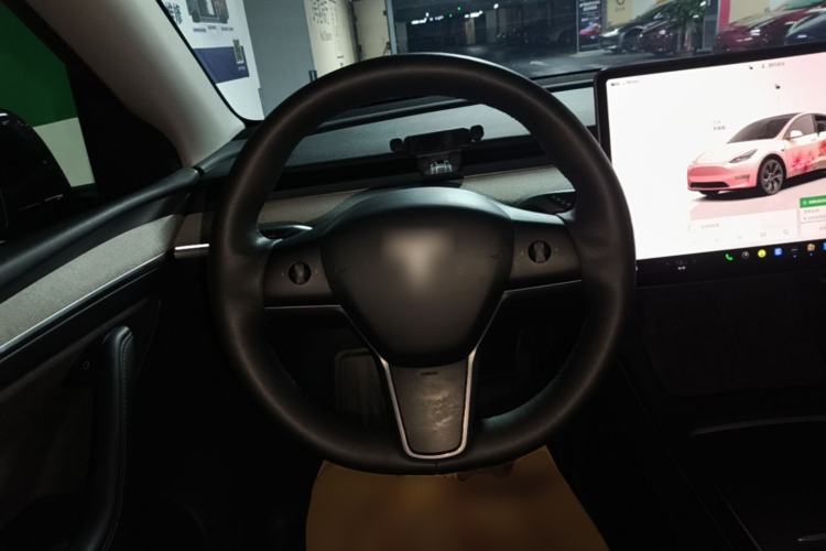 Used Tesla Model Y 2024 Rear-Wheel-Drive Version Steering Wheel