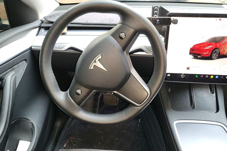 Used Tesla Model Y 2024 Rear-Wheel-Drive Version Steering Wheel