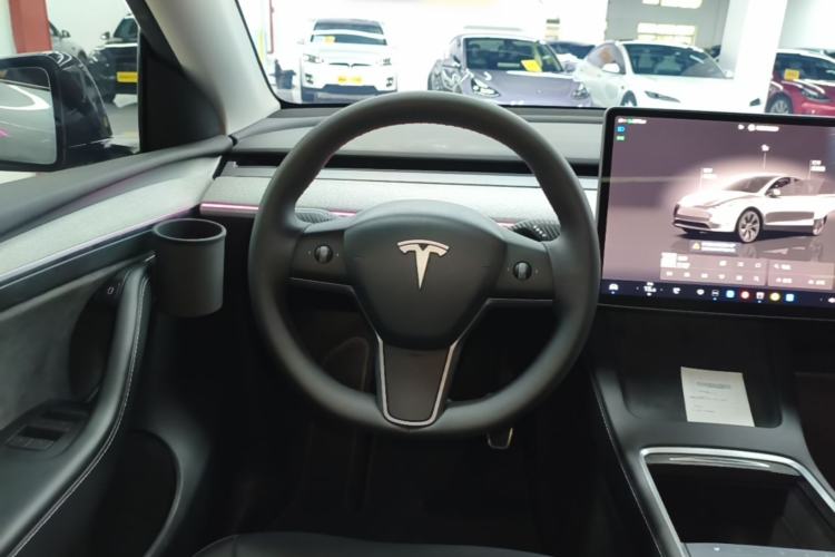 Used Tesla Model Y 2024 Rear-Wheel-Drive Version Steering Wheel