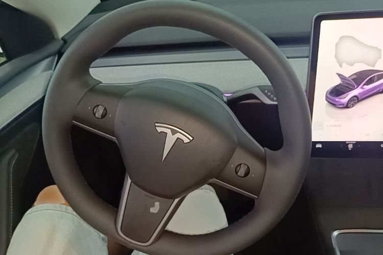 Used Tesla Model Y 2024 Rear-Wheel-Drive Version Steering Wheel
