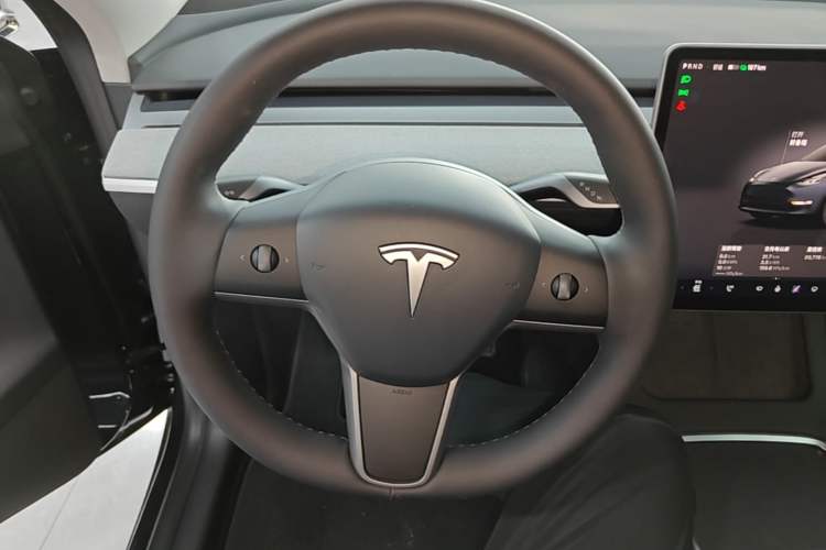 Used Tesla Model Y 2024 Rear-Wheel-Drive Version Steering Wheel