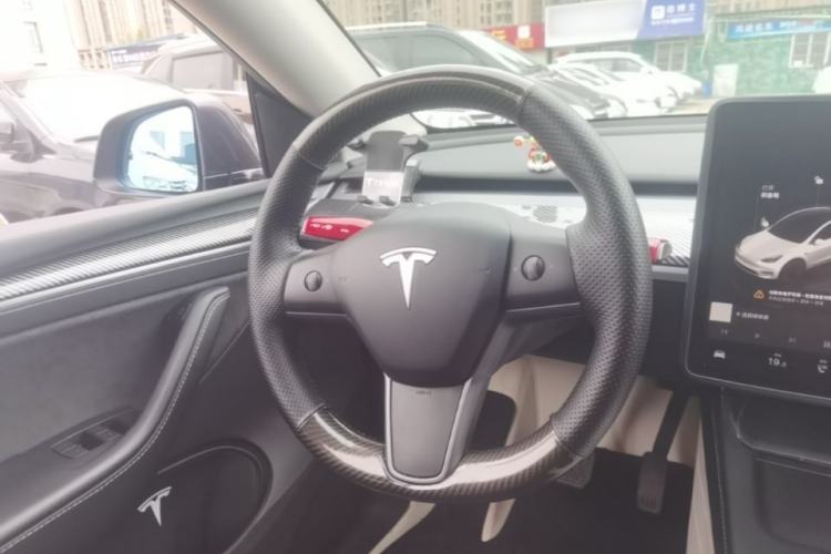 Used Tesla Model Y 2024 Rear-Wheel-Drive Version Steering Wheel