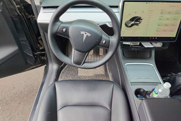 Used Tesla Model Y 2024 Rear-Wheel-Drive Version Steering Wheel