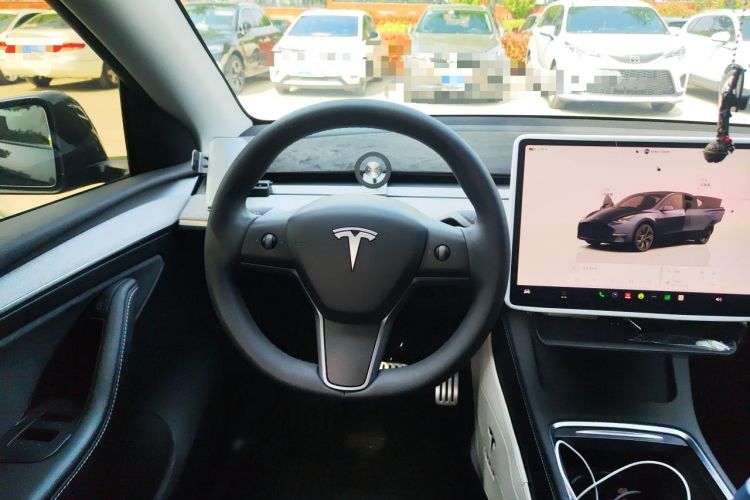 Used Tesla Model Y 2024 Long-Range All-Wheel-Drive Version Steering Wheel