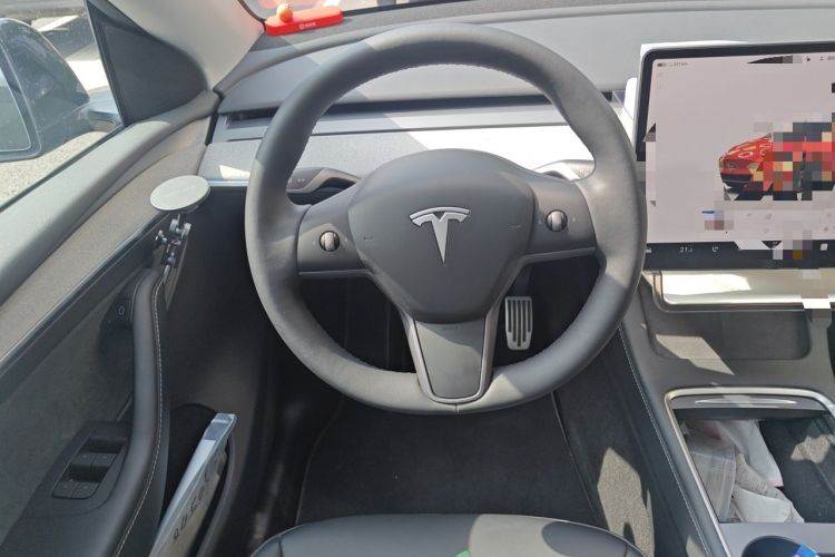 Used Tesla Model Y 2024 Rear-Wheel-Drive Version Steering Wheel