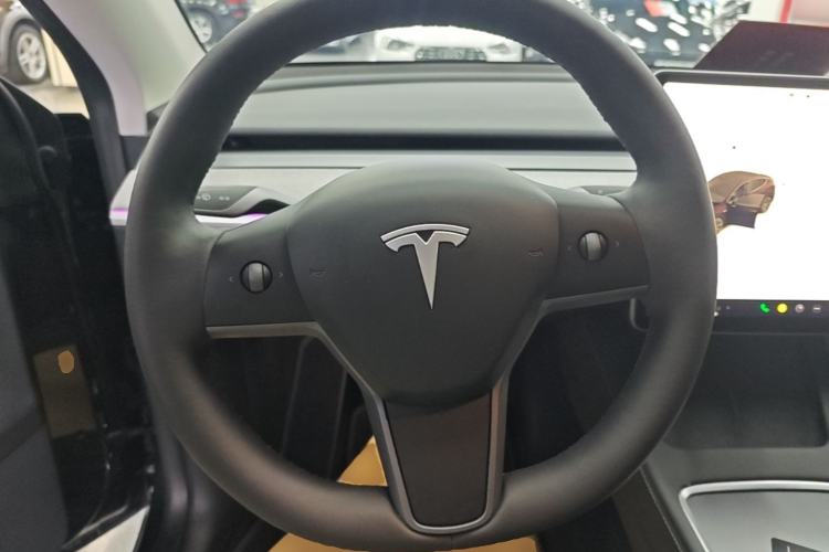 Used Tesla Model Y 2024 Rear-Wheel-Drive Version Steering Wheel