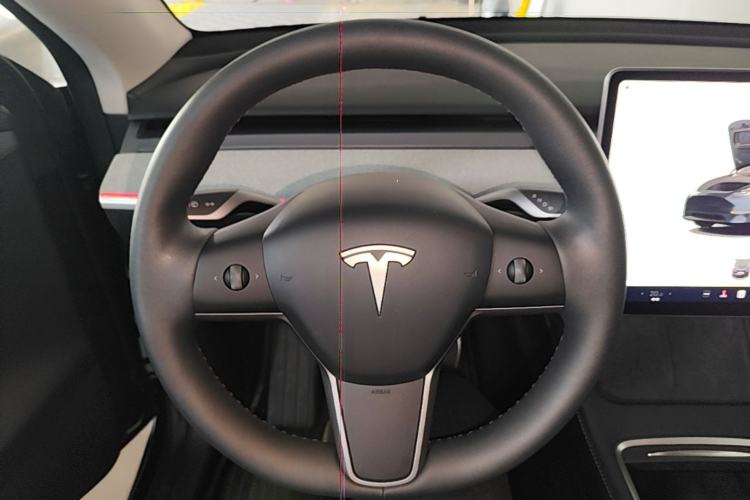 Used Tesla Model Y 2024 Rear-Wheel-Drive Version Steering Wheel