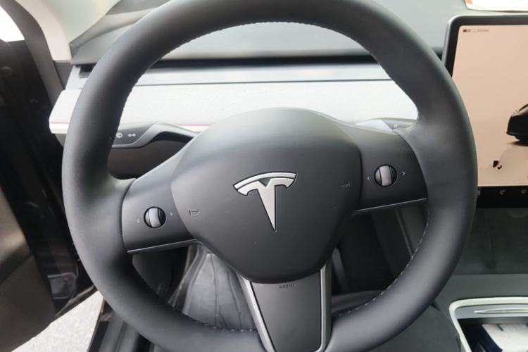Used Tesla Model Y 2024 Rear-Wheel-Drive Version Steering Wheel