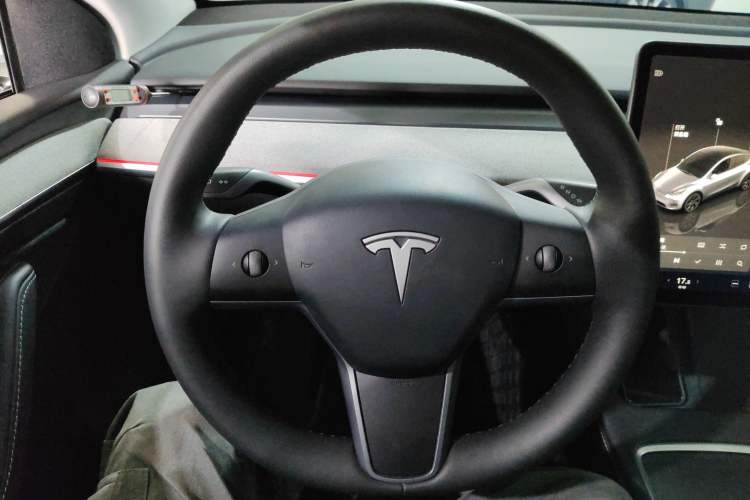 Used Tesla Model Y 2024 Rear-Wheel-Drive Version Steering Wheel