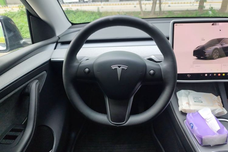 Used Tesla Model Y 2024 Rear-Wheel-Drive Version Steering Wheel